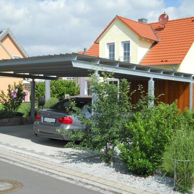 Carport mit Trapezblech & Geräteschuppen