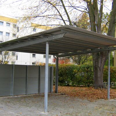 Carport mit Wellblech